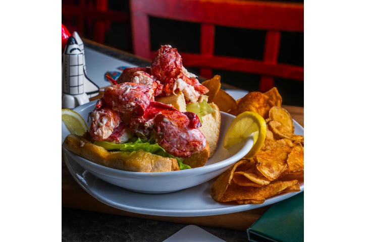 2 georges oceanside bar & grill 2